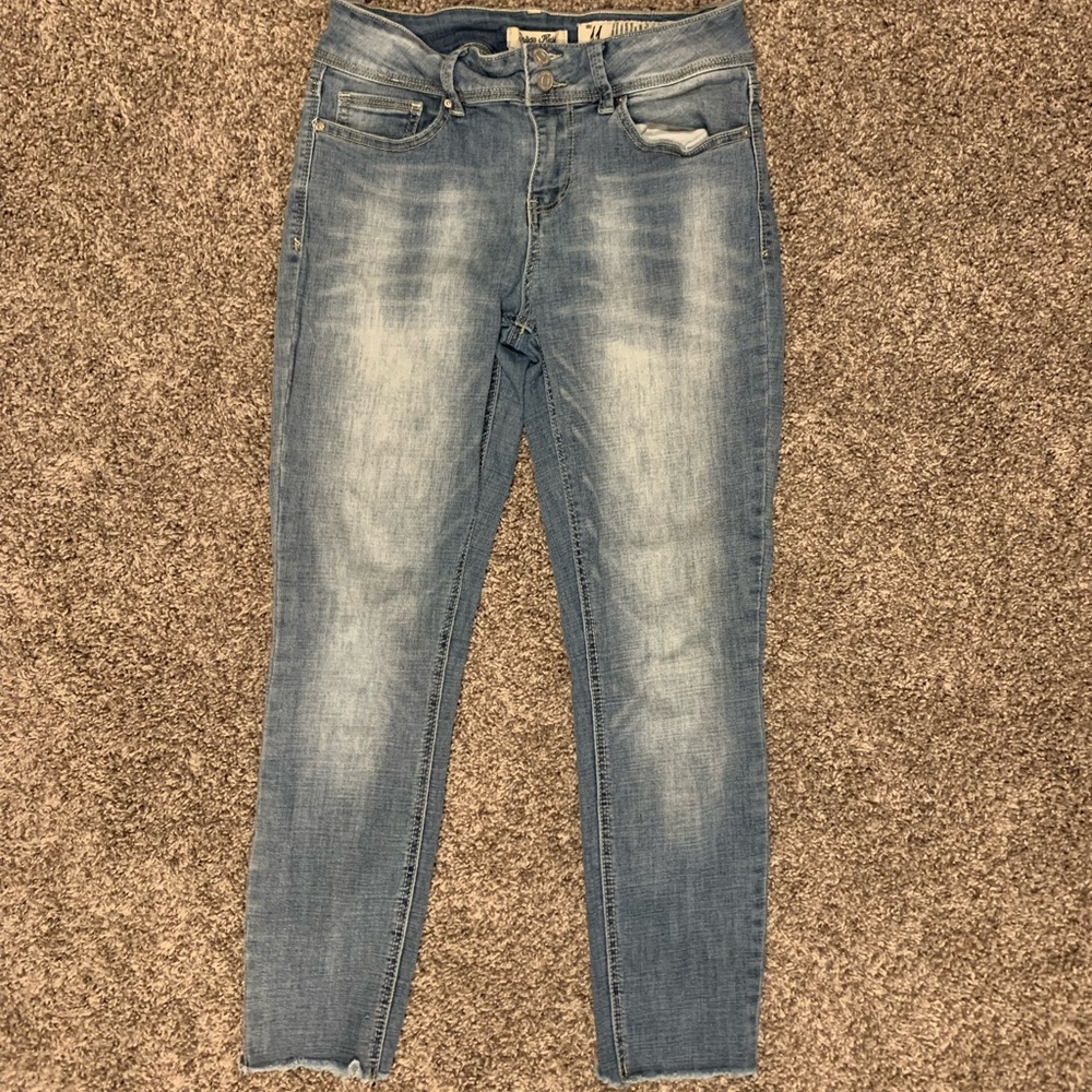 Juniors high rise skinny jeans